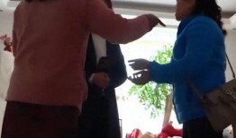 老头买房子被迫爆料视频,揭秘老头买房背后的辛酸故事